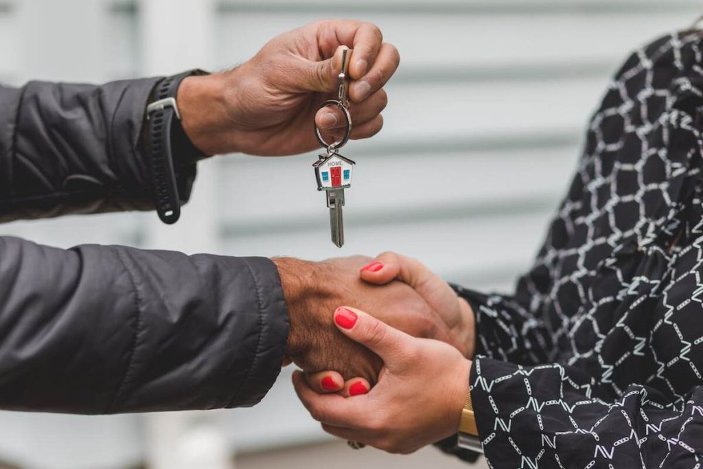 Real Estate Agent & Agencies